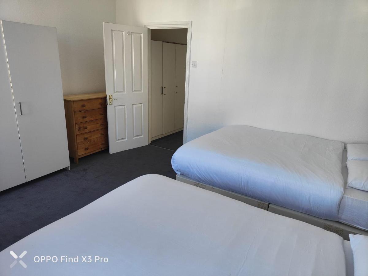 East London 2 Bedroom Apartment Экстерьер фото