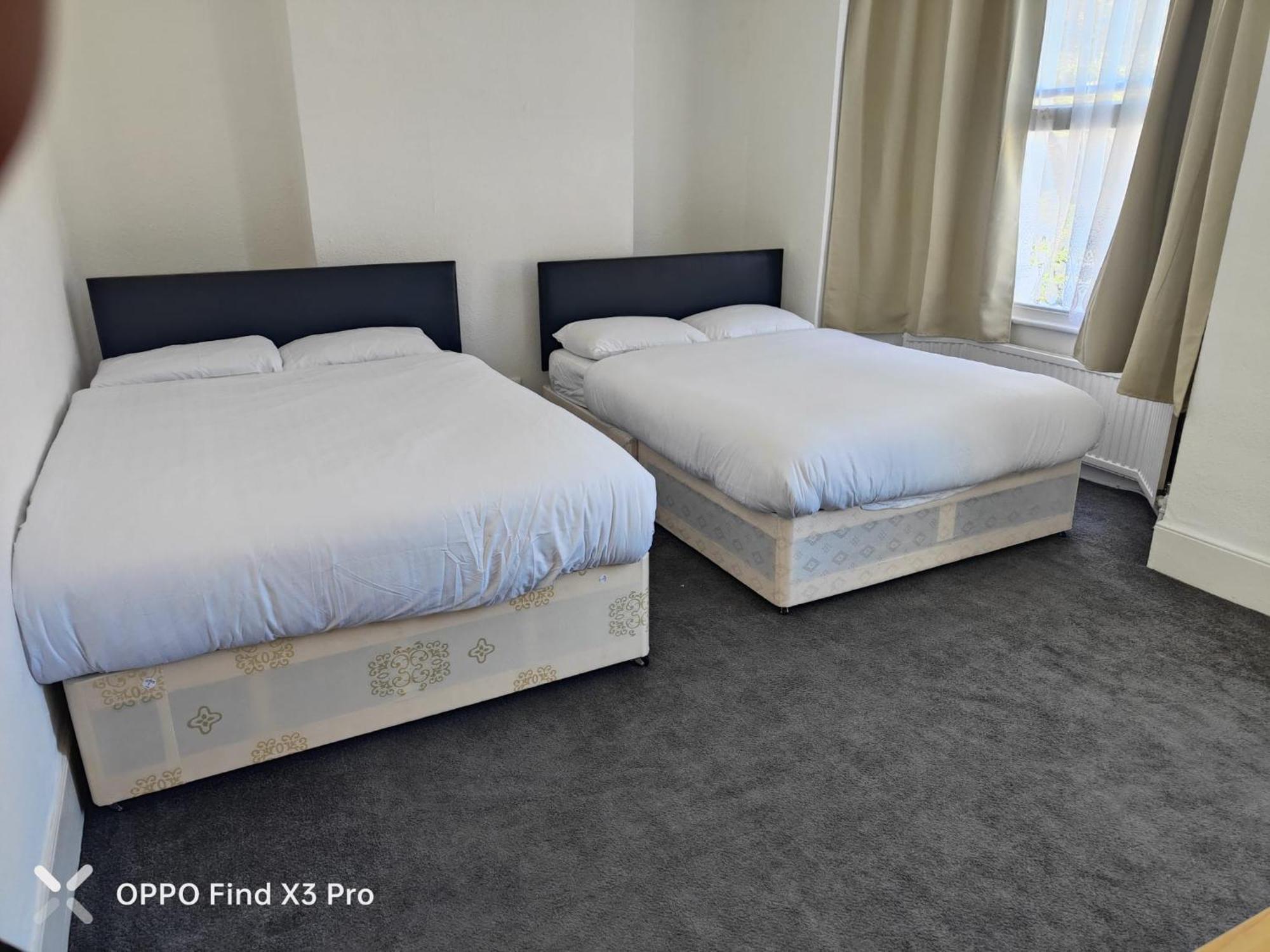 East London 2 Bedroom Apartment Экстерьер фото